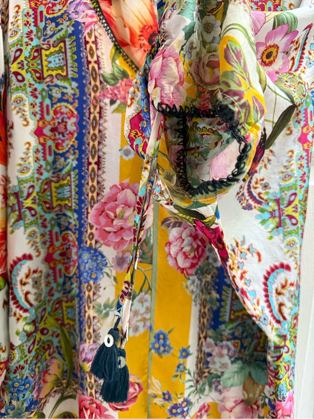 Johnny Was Sorbet Floral Print 100% Silk V-Neck Blouse - Boho
Tassel - Picture 4 of 11